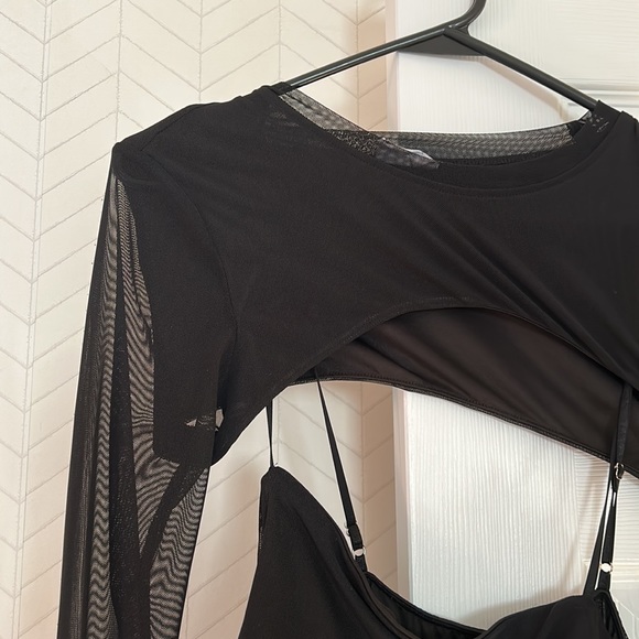 Cut out mesh black dress - Picture 4 of 6